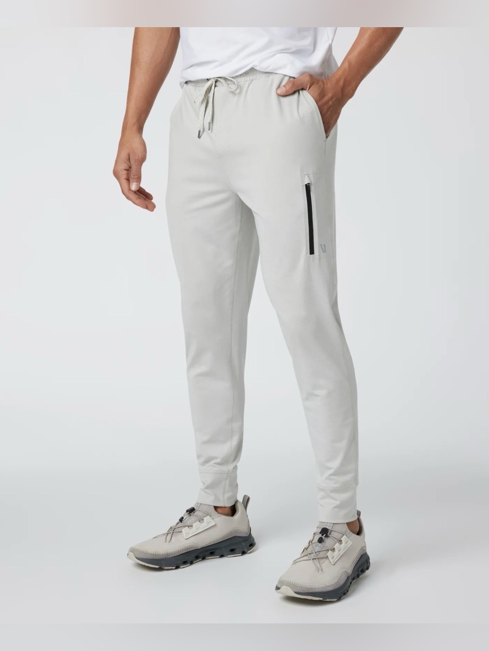 NWT Vuori Men’s Sunday Performance Jogger
Vapor Heather, Size S